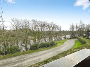 Photo 17- click for photo gallery